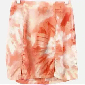 Pretty Little Thing NWT Orange Tie Dye Mini Skirt with slits size 2
